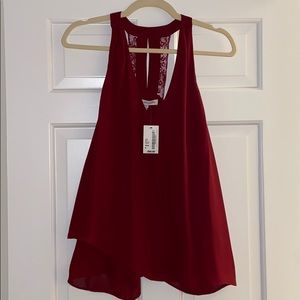 New with tags beautiful maroon top!